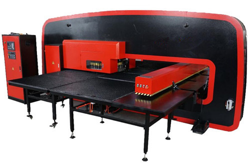 數控(kòng)沖床的價格(ge)根據沖床規(gui)格型号不一(yī)樣，價格也不(bu)一樣，從十多(duo)萬的簡陋數(shù)控沖床到幾(jǐ)十萬标準數(shu)控轉塔沖床(chuang)都有， 具體的(de)要根據自己(ji)所要加工的(de)産品來自由(yóu)選擇。