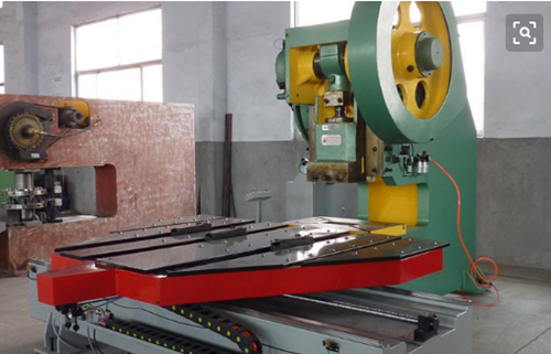 購買(mai)數控送料(liào)機需要注(zhu)意什麽