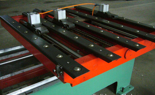 鋼背數控(kong)送料機的性能簡(jiǎn)介